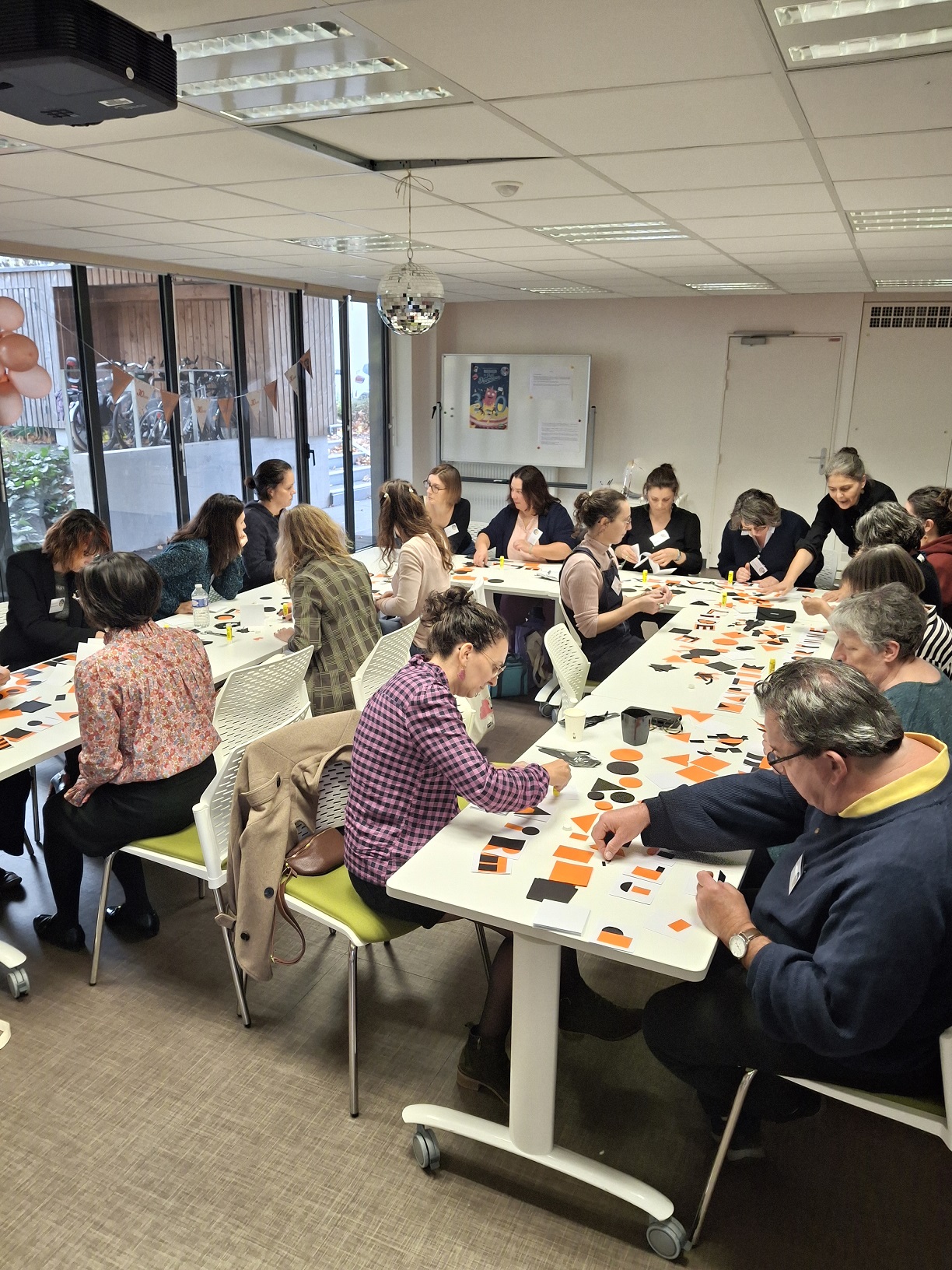 Marion Bataille animant son atelier